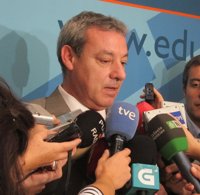 De la Chica subraya que "no hay ningún centro con los mismos alumnos y menos profesores"