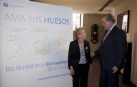 Dos de cada tres mujeres con osteoporosis no siguen adecuadamente su tratamiento