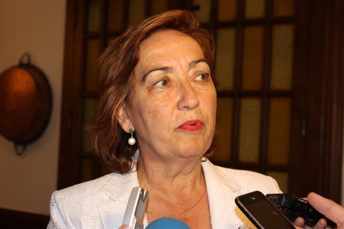 MARIA LUISA SORIANO , MICROFONOS