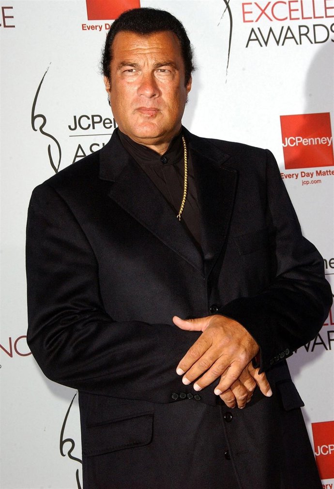 Steven Seagal En Un Photocall