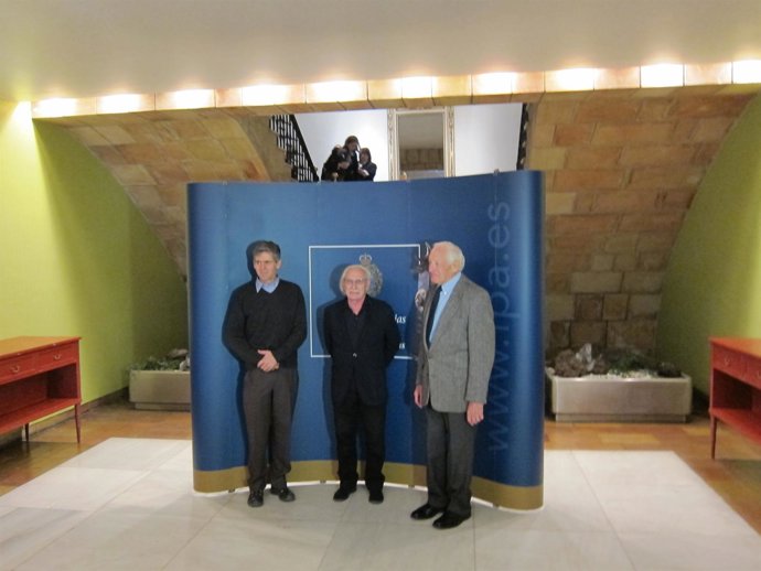 Por La Izquierda, Buylla, Rizzolatti Y Altman, Antes De La Rueda De Prensa.