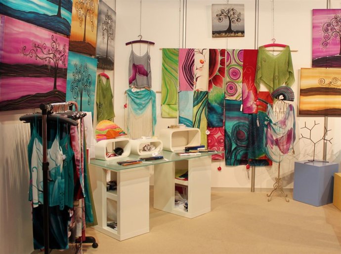 PINTURA  EN SEDA , FARCAMA