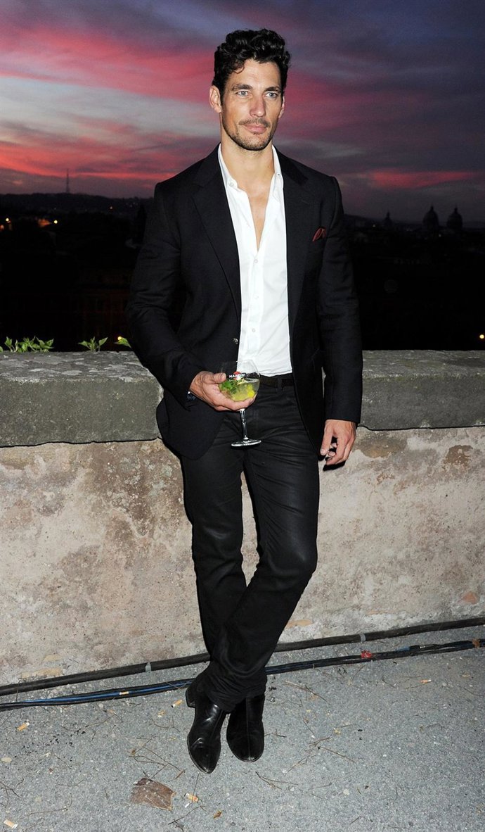 Posado Del Modelo David Gandy 