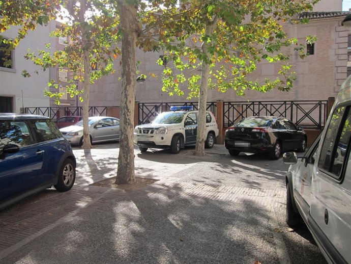 Un Vehículo De La Guardia Civil En El Aparcamiento De San Esteban