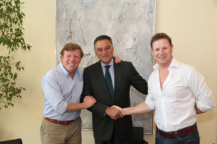 Fibes Y Los Morancos Llevan 'Risoterapia' Al Palacio De Congresos Y Exposiciones