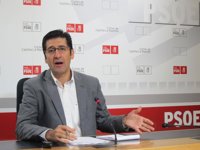 PSOE pide a Cospedal que "no deje caer" el aeropuerto de Ciudad Real