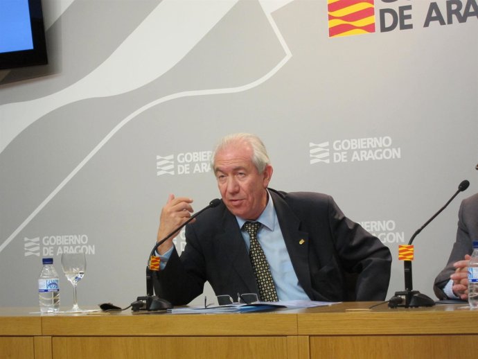 El Consejero De Economía Y Empleo, Francisco Bono