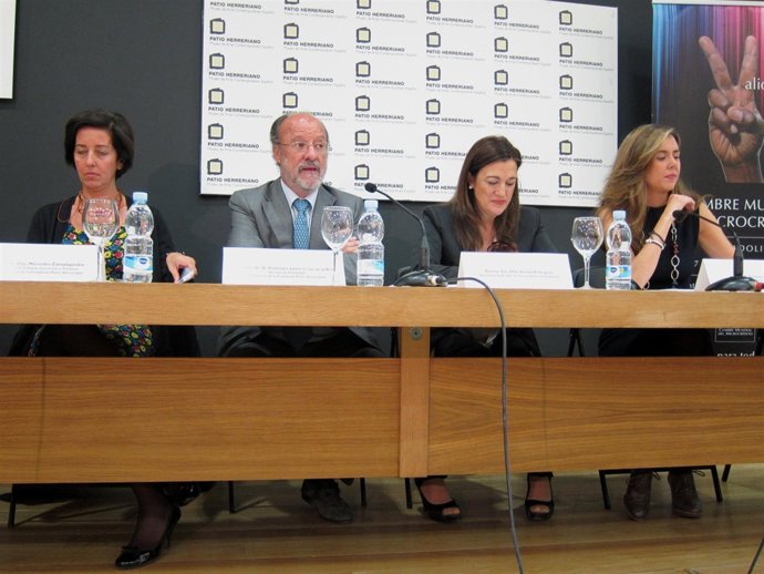 El Alcalde De Valladolid Y Soraya Rodríguez En La Presentación De Las Jornadas