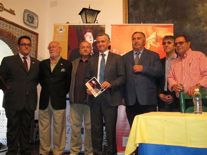 Consejero De Cultura, Paulina Plata, Presenta El Circuito Flamenco 8 Provincias