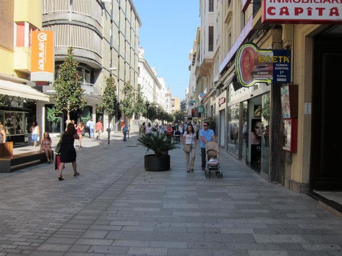 La Calle Cruz Conde Peatonalizada
