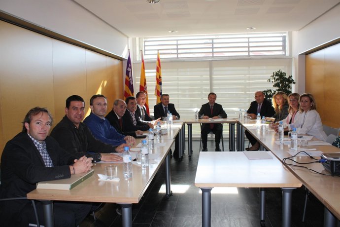 Carlos Delgado Y Los Alcaldes De Menorca