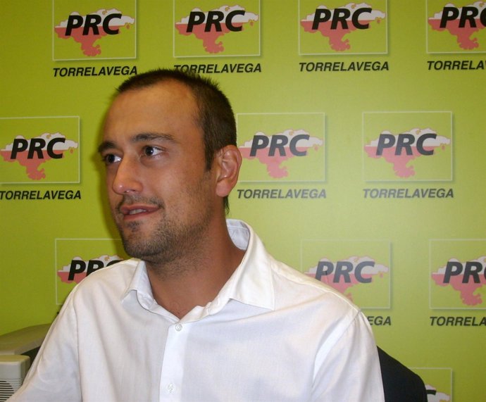 El Concejal Del PRC De Torrelavega Javier López Estrada