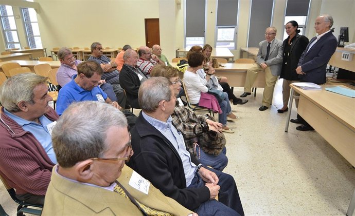 Reunión Con Asociaciones De Vecinos