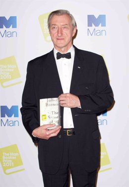 Julian Barnes, Premio 'Man Booker Prize' 2011 Con 'The Sense Of An Ending' 