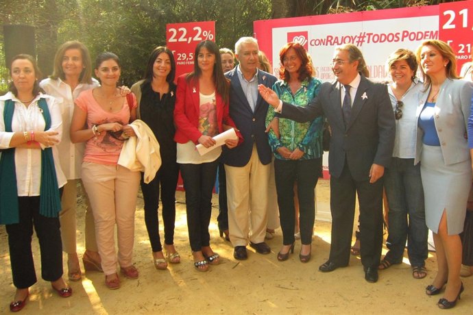 Javier Arenas, junto a Mercedes de la Merced