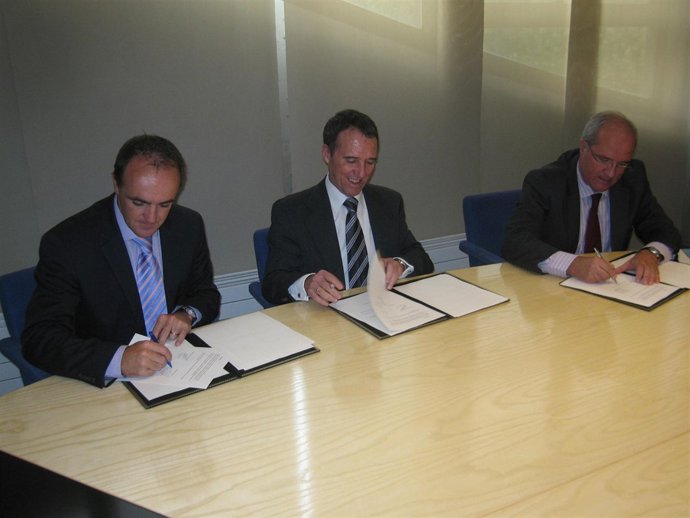 Esparza, Lafuente Y Arrondo.