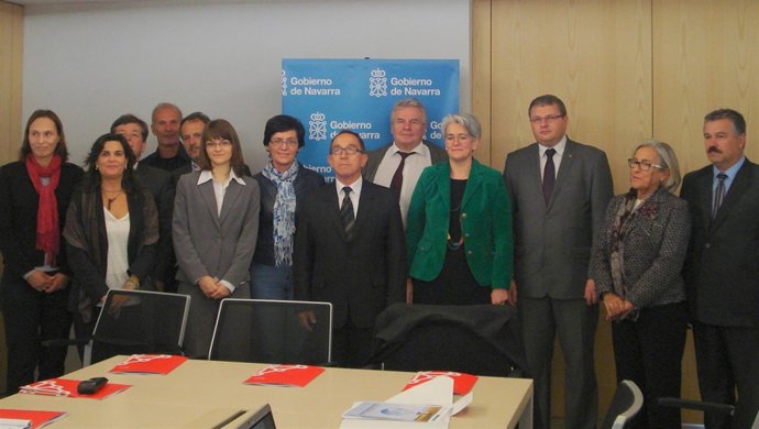 Goicoechea Con La Delegación De Wielkopolska (Polonia) Que Visita Navarra.