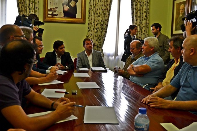 O ALCALDE DE FERROL E O CONSELLEIRO DE ECONOMÍA E INDUSTRIA PRESENTAN OS ESTUDOS