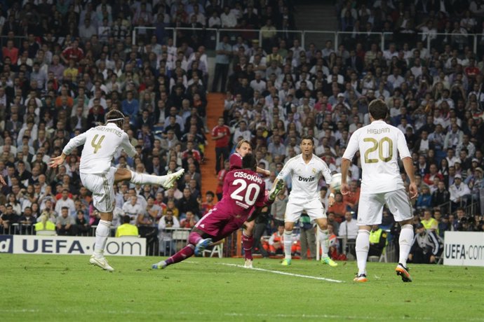 Sergio Ramos Gol Real Madrid-Olimpic De Lyon