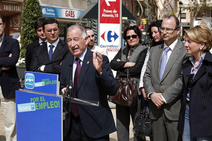El Presidente Del PP De Almería, Gabriel Amat 