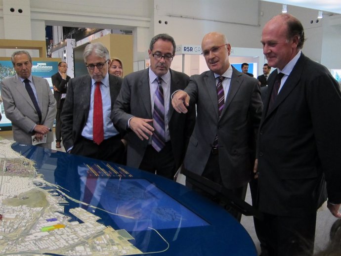 J.Sánchez Llibre, P. Macias, J.A. Duran Y Enric Lacalle