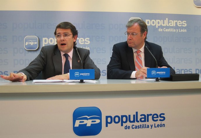 Fernández Mañueco Y Silván Comparecen Tras La Reunión Del Equipo De Campaña