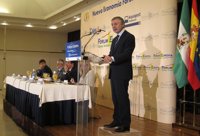 Blanco avisa: la propuesta de CEOE puede ser el programa "oculto" del PP