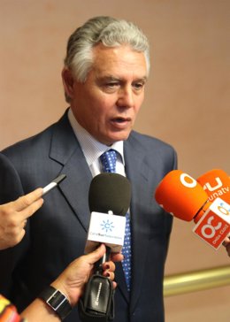 Consejero De Gobernación Y Justicia, Francisco Menacho