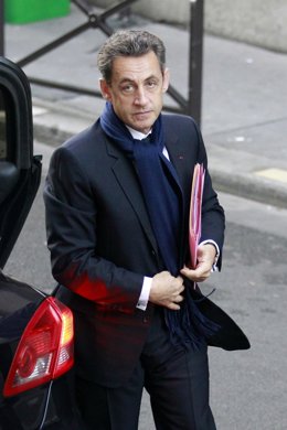 El Presidente Francés, Nicolas Sarkozy, Llega A La Clínica
