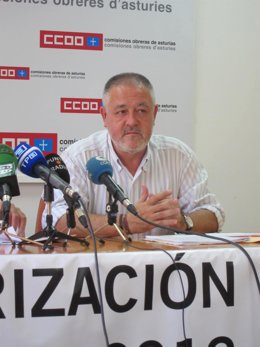 Antonio Pino En Rueda De Prensa.