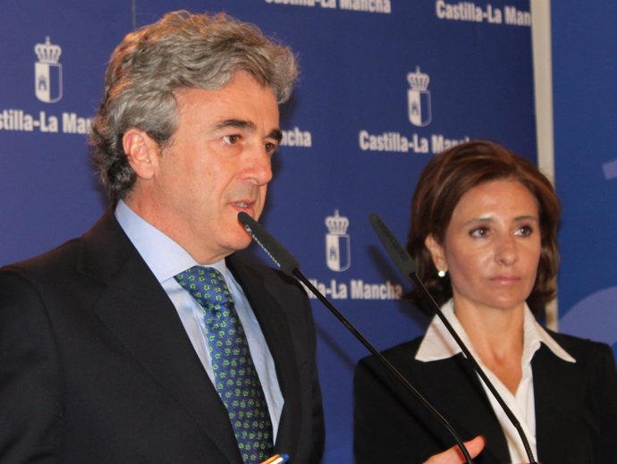 LEANDRO ESTEBAN Y MARTA GARCIA DE LA CALZADA , FUENSALIDA