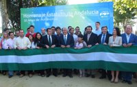 Arenas advierte de que el Gobierno andaluz ha convertido los derechos del Estatuto de Carmona en "derechos de papel"