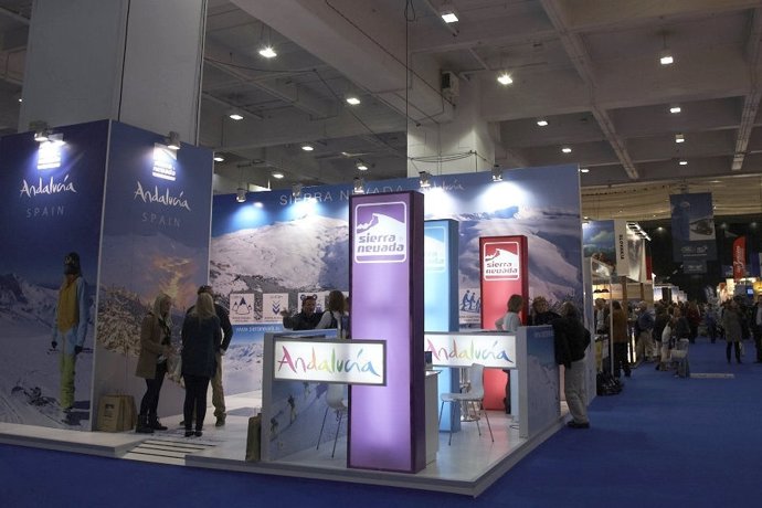 Expositor De Sierra Nevada En Una Feria 