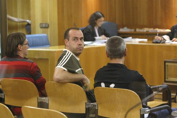 Luis Mariñelarena, Roberto Lebrero Y Xabier Etxeberria