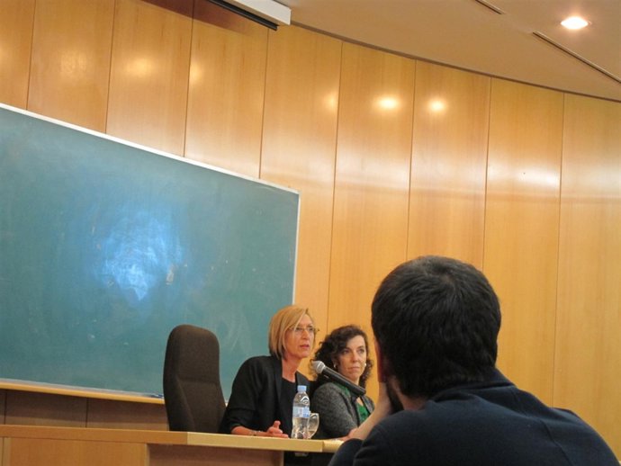 Rosa Díez En La Universidad Autónoma De Madrid
