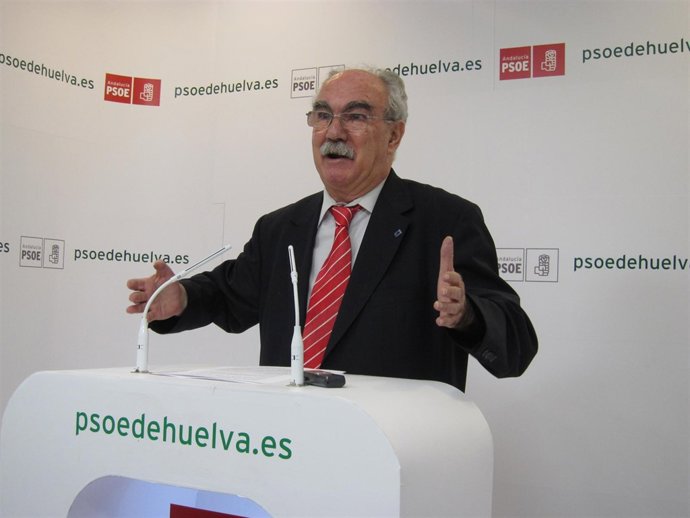 El Candidato Del PSOE De Huelva Al Senado Juan Antonio Millán.
