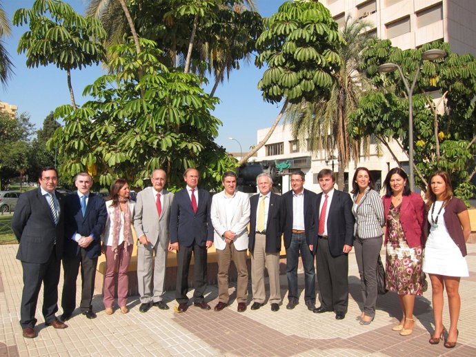 García-Escudero Y Bendodo Junto A Los Candidatos Al Senado Por Málaga