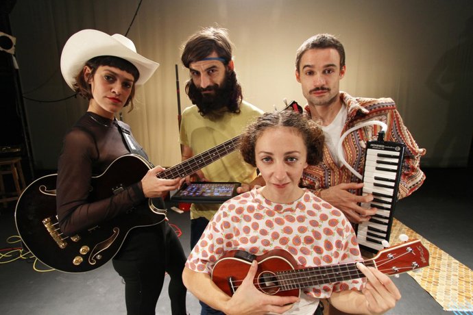 Mopa Producciones Estrena En El Teatro Central Su Nuevo Espectáculo