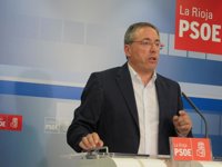 El secretario general del PSOE de La Rioja afirma que hay que "congratularse de que pare la barbarie de ETA"