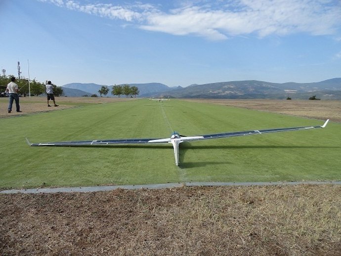 Alumnos De La UPC Hacen Volar Un Avión Con Energía Solar