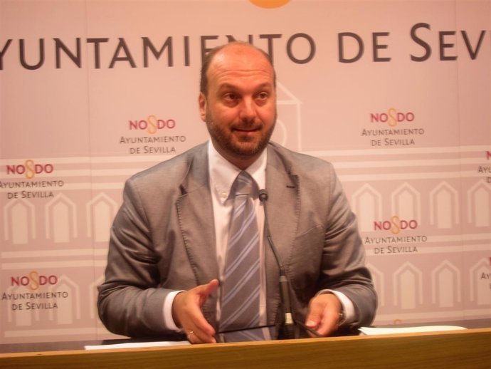 El Portavoz De Gobierno Del Ayuntamiento De Sevilla, Francisco Pérez
