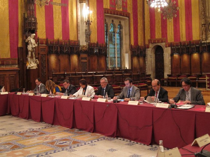 Mesa Barcelona Crecimiento Presidida Por El Alcalde, Xavier Trias