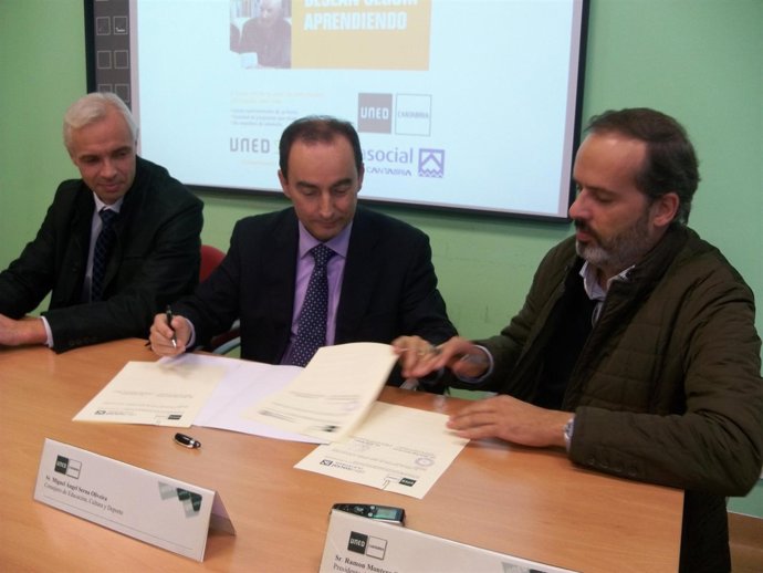 Firma Del Conenio Entre Serna Y Montero