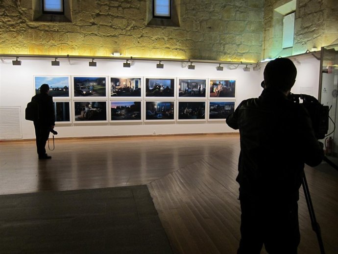 Exposición `América Ocaso En El Patio De Escuelas Menores De Salamanca