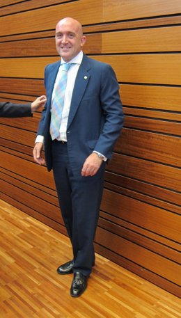 El Presidente De La Diputación De Valladolid, Jesús Julio Carnero
