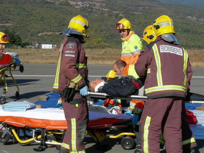 Simulacro De Emergencia En El Aeropuerto Pirineus-La Seu