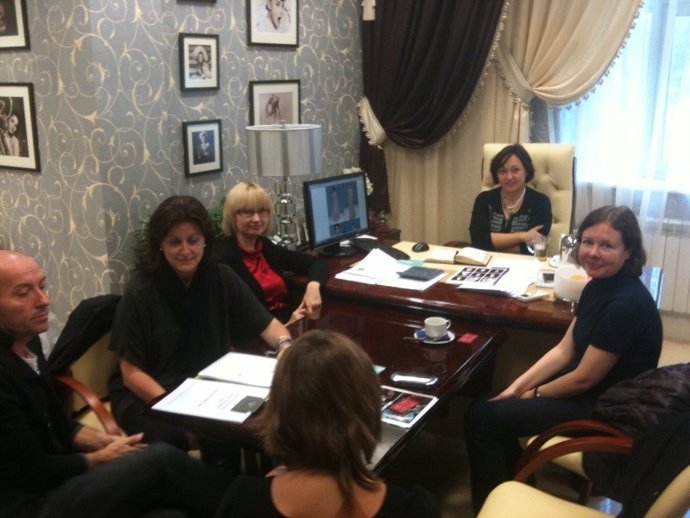 NOTA DE PRENSA Y FOTOGRAFÍA: MODA RUSIA