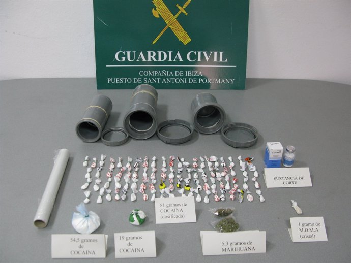 Sustancias Estupefacientes Incautadas En Un Escondite En Ibiza. 