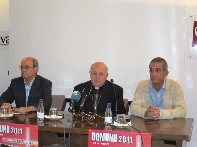 De Izquierda A Derecha: Javier Carlos Gómez, Ricardo Blázquez Y Juan Medina