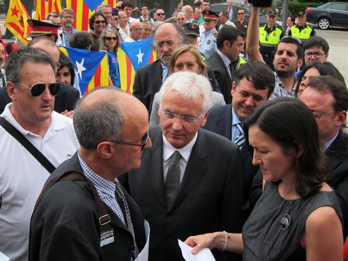 Comissió De La Dignitat, Papeles Salamanca, Sinde, Mascarell